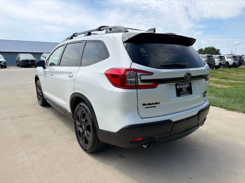 Used 2023 Subaru Ascent Onyx Edition AWD/4WD image 4
