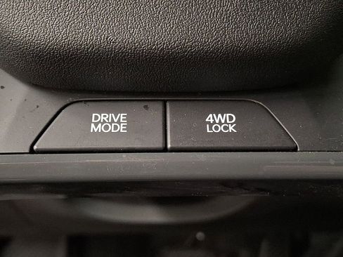 Used 2024 Kia EV9 Wind image 16