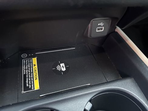 Used 2023 Honda HR-V EX-L image 15