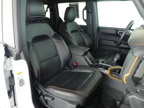 Certified 2024 Ford Bronco Badlands AWD/4WD image 19