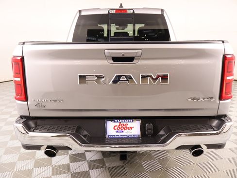 Used 2025 RAM 1500 Limited AWD/4WD image 24