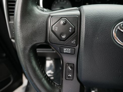 Used 2018 Toyota Sequoia TRD Sport AWD/4WD image 27