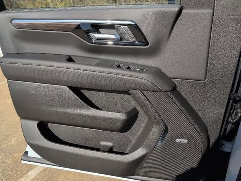 New 2026 Chevrolet Suburban Premier w/ Sun And Tow Package image 17