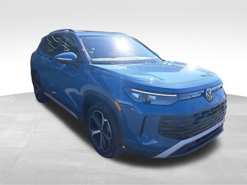 New 2026 Volkswagen Tiguan SE AWD/4WD image 8