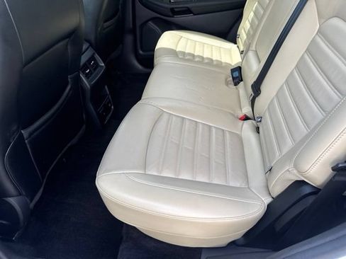 Used 2016 Ford Edge SEL w/ Equipment Group 201A AWD/4WD image 12