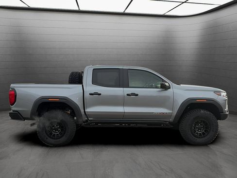 New 2025 GMC Canyon AT4 w/ AT4X AEV Edition AWD/4WD image 6
