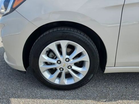 Used 2021 Chevrolet Spark LT image 27