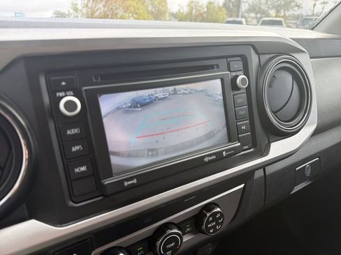 Used 2019 Toyota Tacoma SR5 image 22