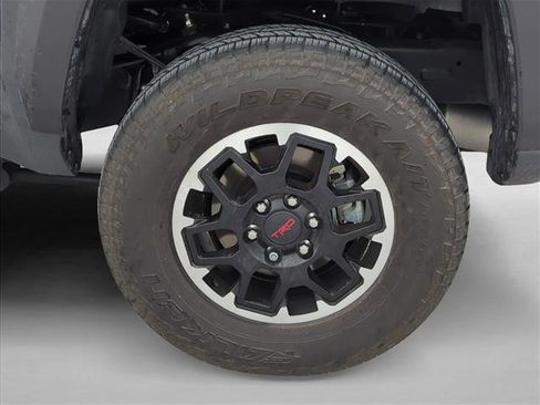Used 2024 Toyota Tacoma TRD Off-Road image 6
