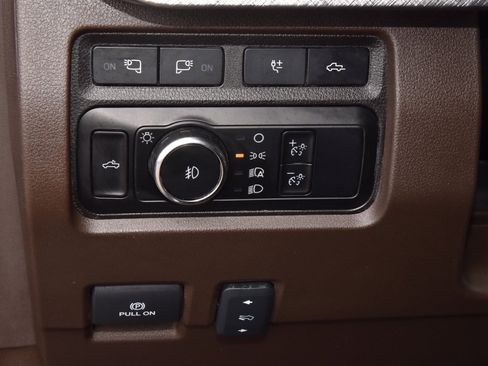 Used 2024 Ford F250 King Ranch w/ Chrome Package image 32