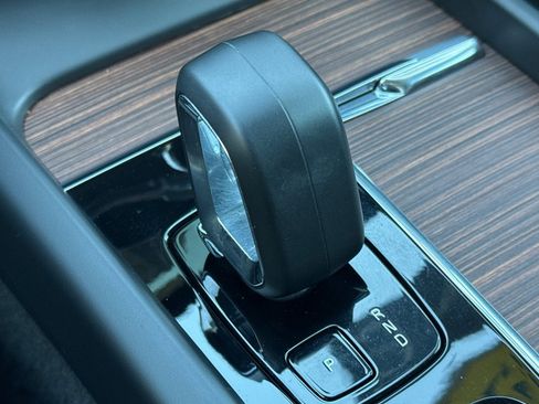 Used 2023 Volvo XC60 B5 Plus w/ Protection Package Premier image 24