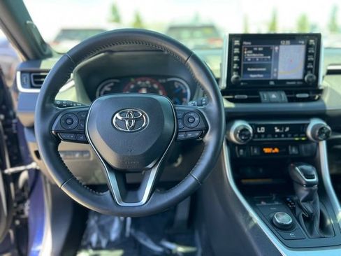 Used 2021 Toyota RAV4 XSE AWD/4WD image 16