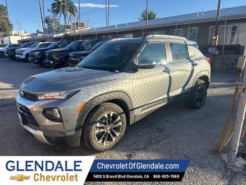 Used 2023 Chevrolet TrailBlazer LT image 3