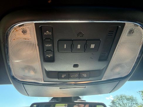 Used 2014 Jeep Grand Cherokee Limited AWD/4WD image 24