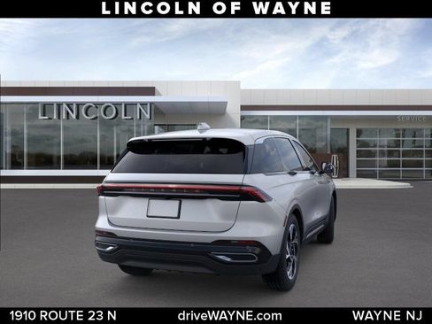 Certified 2026 Lincoln Nautilus Premier w/ Equipment Group 102A AWD/4WD image 10