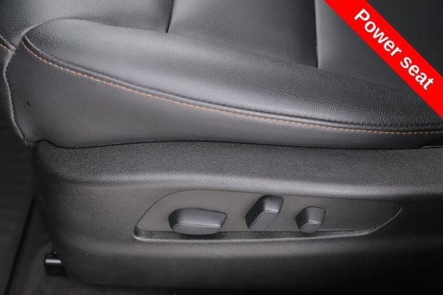 Used 2022 Cadillac XT4 Sport AWD/4WD image 19