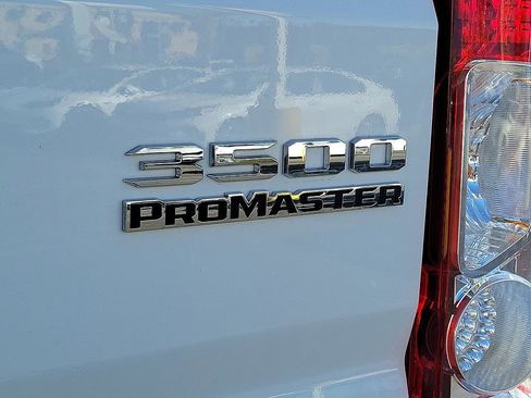 New 2024 RAM ProMaster 3500 w/ Convenience Group FWD image 11