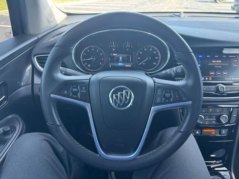 Used 2022 Buick Encore Preferred image 16