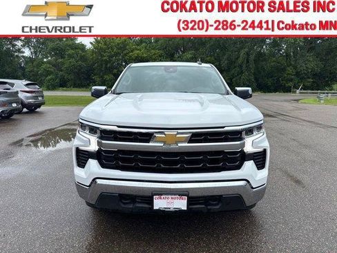Used 2026 Chevrolet Silverado 1500 LT AWD/4WD image 2