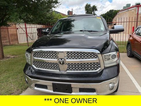 Used 2017 RAM 1500 Laramie AWD/4WD image 2