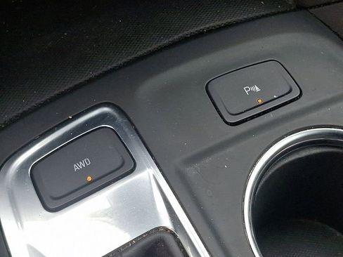 Used 2024 Chevrolet Equinox LT w/ LPO, Floor Liner Package image 23