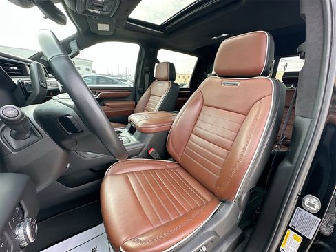 Used 2024 GMC Sierra 3500 Denali Ultimate image 5