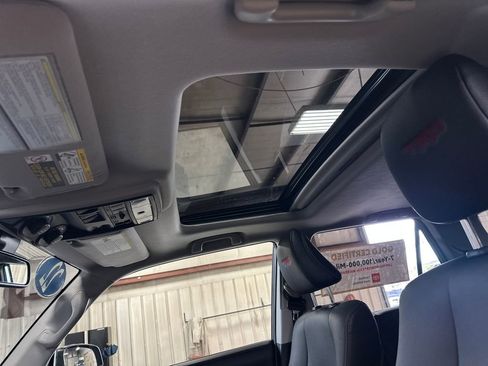Certified 2022 Toyota 4Runner TRD Off-Road Premium w/ Moonroof Package AWD/4WD image 12