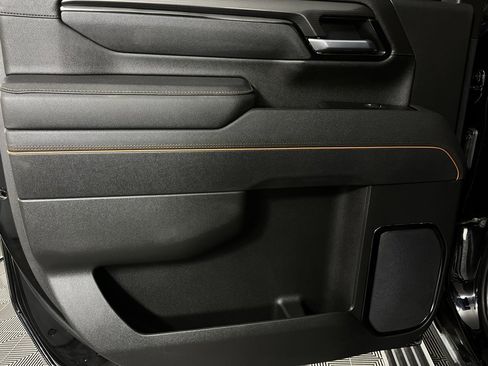 Used 2025 GMC Sierra 3500 AT4 w/ AT4 Premium Plus Package image 29