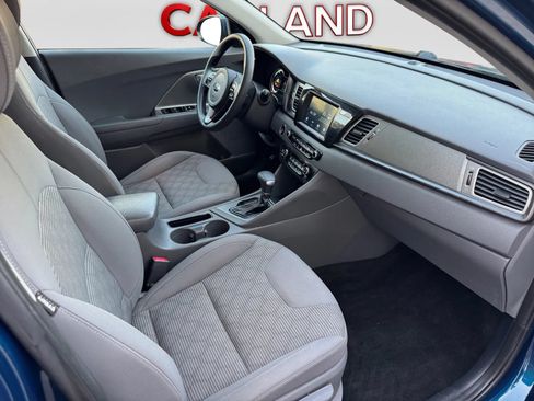 Used 2019 Kia Niro LX FWD image 23