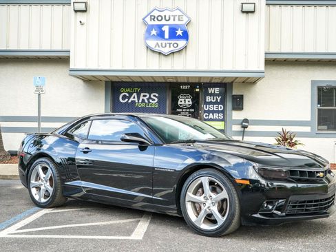Used 2014 Chevrolet Camaro SS w/ RS Package RWD image 2