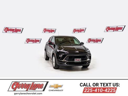 Certified 2025 Buick Encore GX Preferred FWD image 1