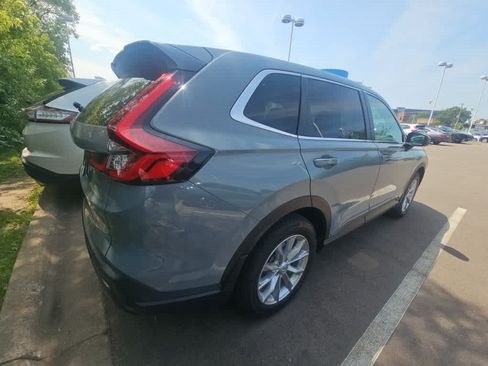 Used 2024 Honda CR-V EX image 4