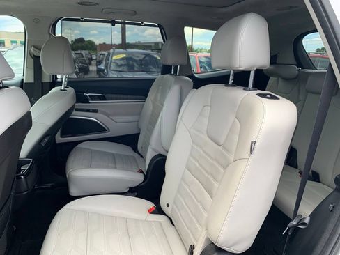 Used 2024 Kia Telluride SX Prestige AWD/4WD image 20