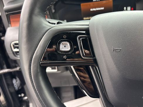 Certified 2022 Lincoln Corsair Reserve w/ Elements Package FWD image 17