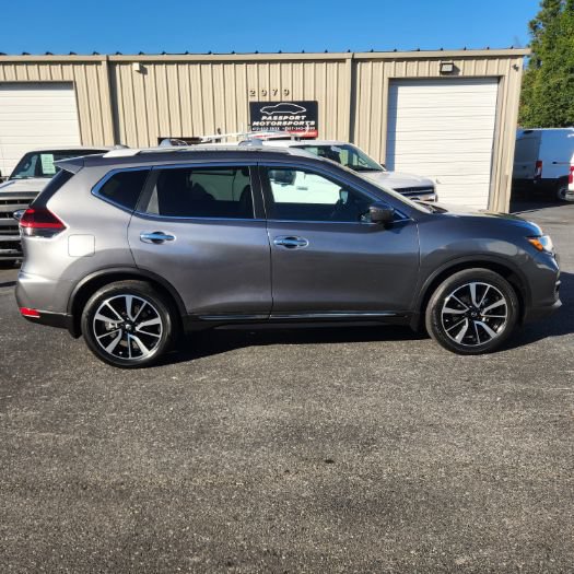 Used 2020 Nissan Rogue SL FWD image 2