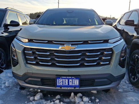 New 2026 Chevrolet Equinox LT image 2