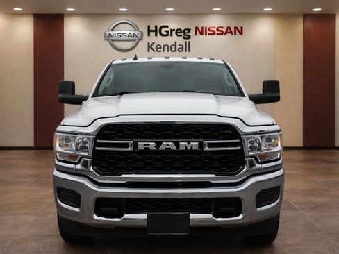 Used 2019 RAM 2500 Tradesman image 3