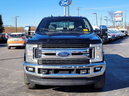Used 2019 Ford F250 XLT w/ XLT Premium Package image 9