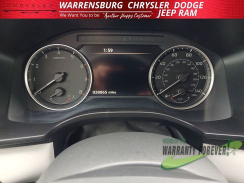 Used 2025 Mitsubishi Outlander SE image 17