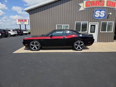 Used 2013 Dodge Challenger R/T RWD image 1