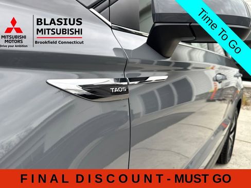 Used 2023 Volkswagen Taos SE AWD/4WD image 40