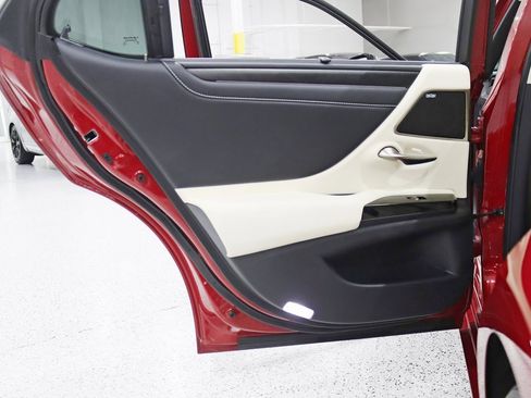 Used 2022 Lexus ES 350 Ultra Luxury image 36