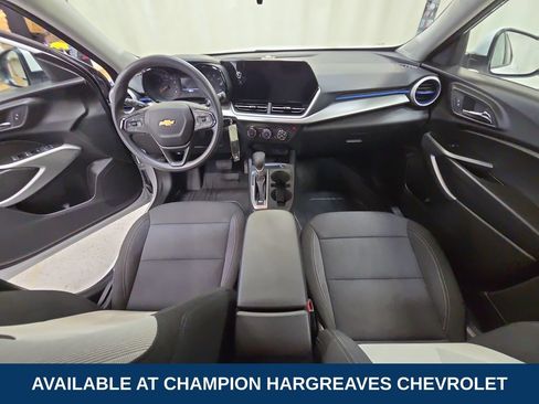 Used 2024 Chevrolet Trax LS w/ LS Convenience Package FWD image 27