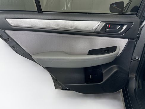 Used 2019 Subaru Outback 2.5i image 24