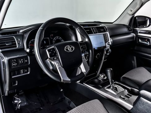 Used 2024 Toyota 4Runner SR5 AWD/4WD image 17