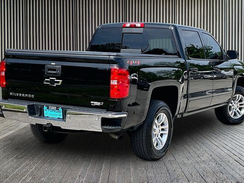 Used 2018 Chevrolet Silverado 1500 LT w/ All Star Edition image 14