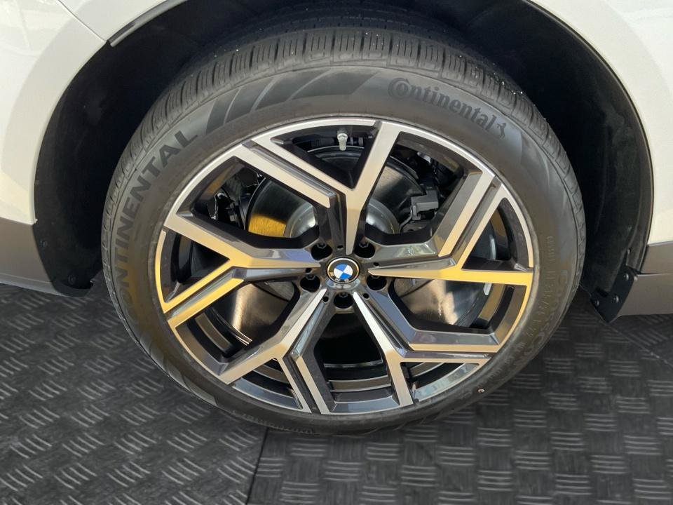 New 2027 BMW X5 xDrive40i w/ Climate Package AWD/4WD image 23