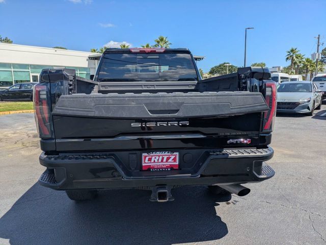 Used 2025 GMC Sierra 2500 AT4 w/ AT4 Premium Plus Package AWD/4WD image 14