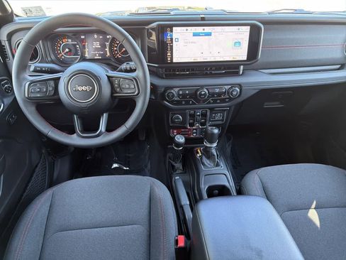 Used 2024 Jeep Wrangler Unlimited Rubicon w/ Technology Group image 10