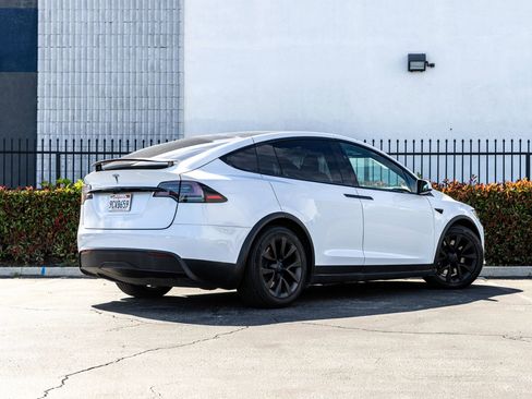 Used 2022 Tesla Model X AWD/4WD image 8